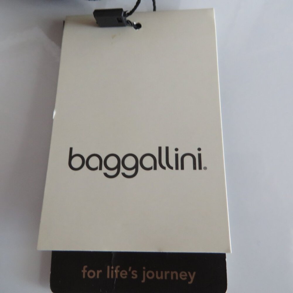 Baggallini Black and Gray Crossbody Bag - Picture 4 of 10